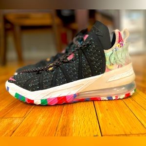 Nike LeBrons Multicolor Graffiti